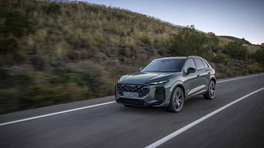 Audi new Q3 unveiled (2)