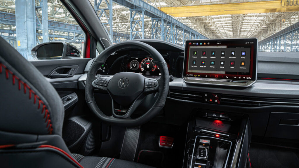 Golf GTI Edition 50 Unveiled (5)