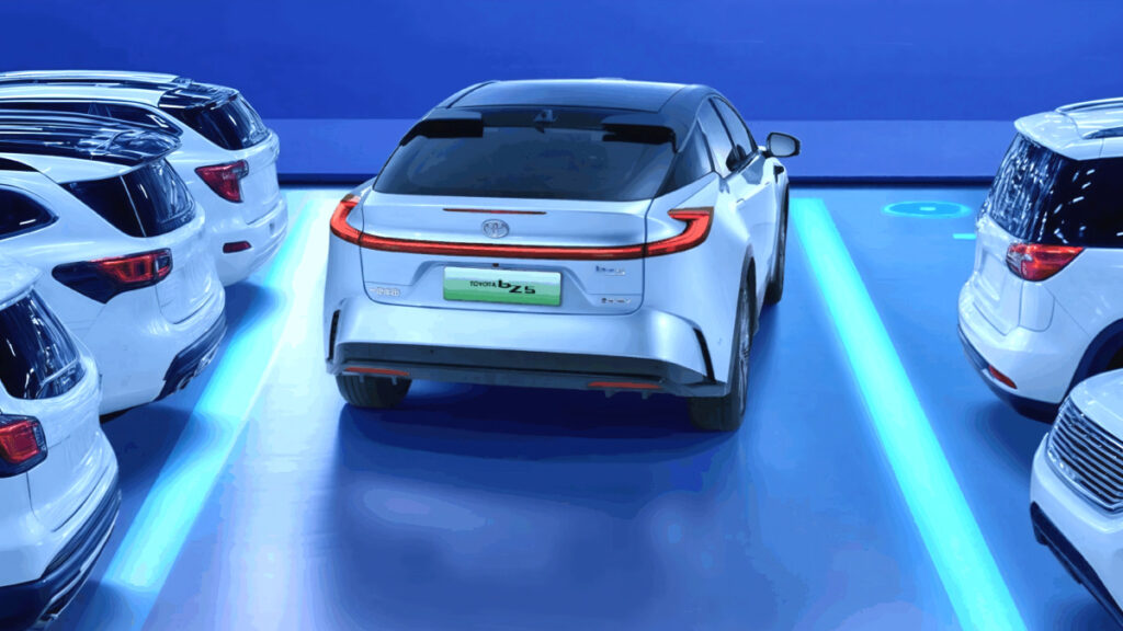 Toyota bZ5 launches in China (8)