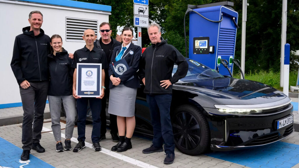 Lucid Air Guinness Records (2)