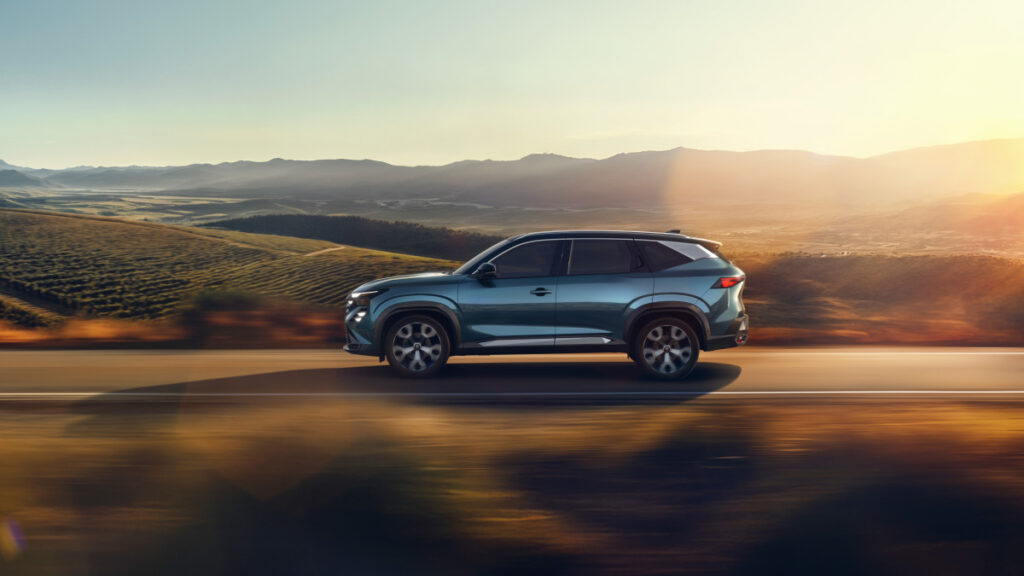 Renault Boreal Revealed (3)