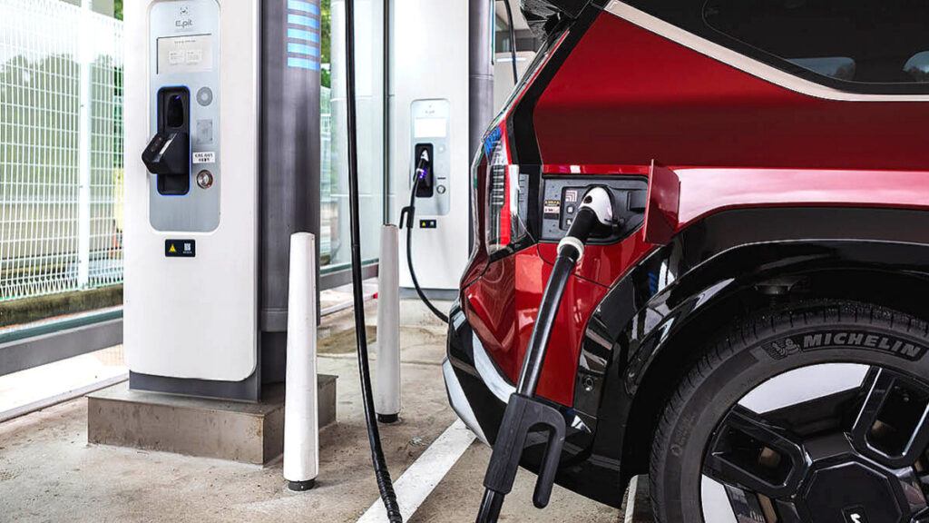 kia-ev9-march-discount-1167-wan-won-5000-range (1)